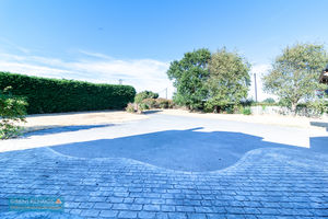 Parking Area- click for photo gallery